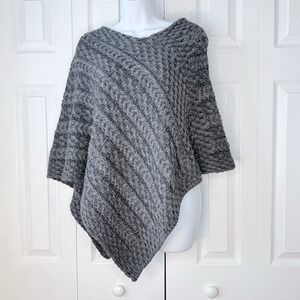 Missoni Poncho Size S Small Gray White Zig-Zag Woven Aran Merino Wool Knit Cape